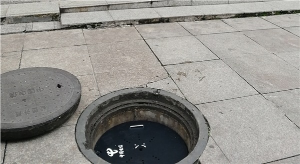 貴陽(yáng)人民注意啦！“一不小心”就踩到智能井蓋